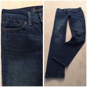 AE AMERICAN EAGLE Outfitters Jeans 77 Straight 99% Cotton Size 2 Regular